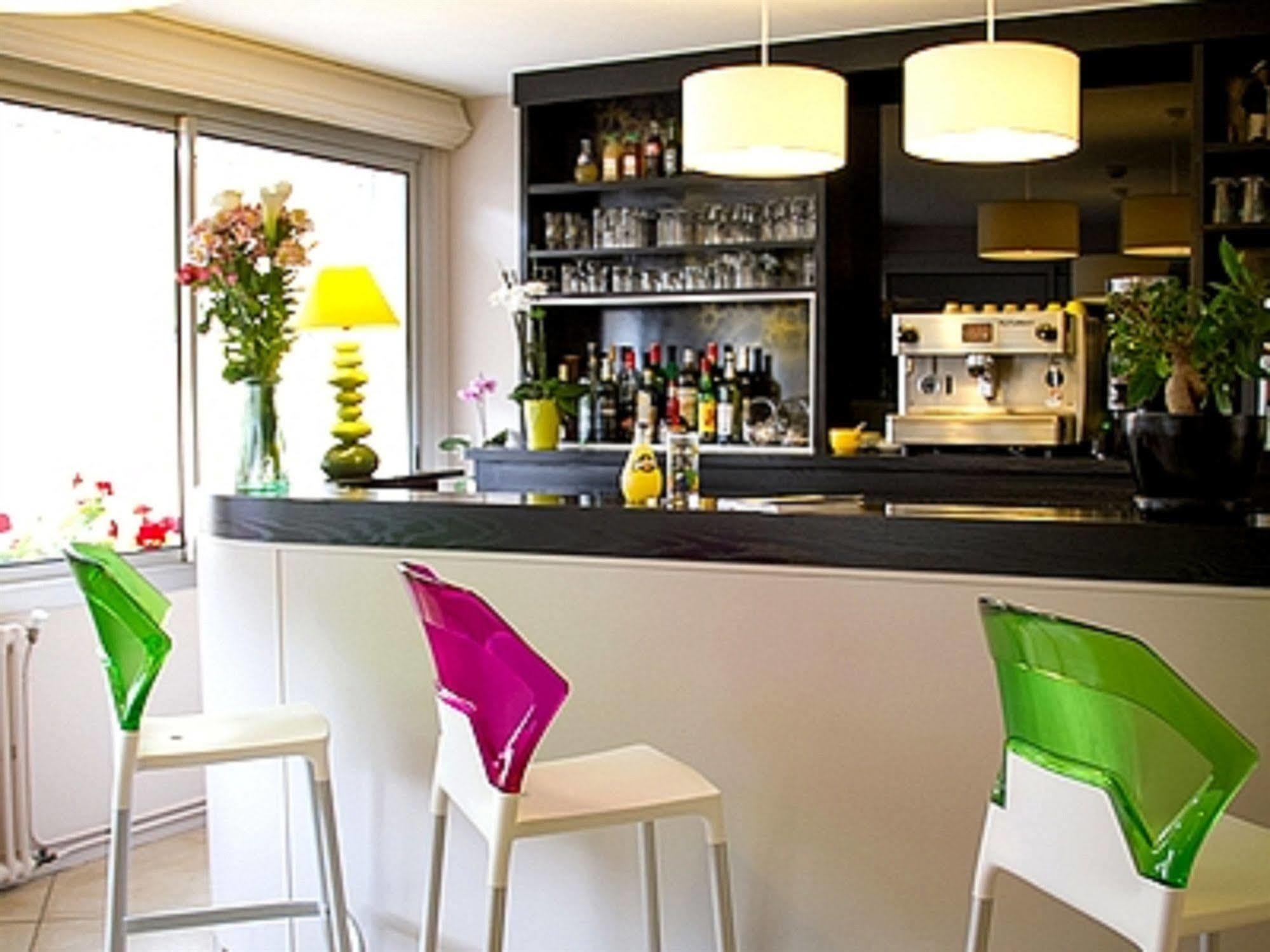 Les Hirondelles Hotell Les Sables-dʼOlonne Exteriör bild
