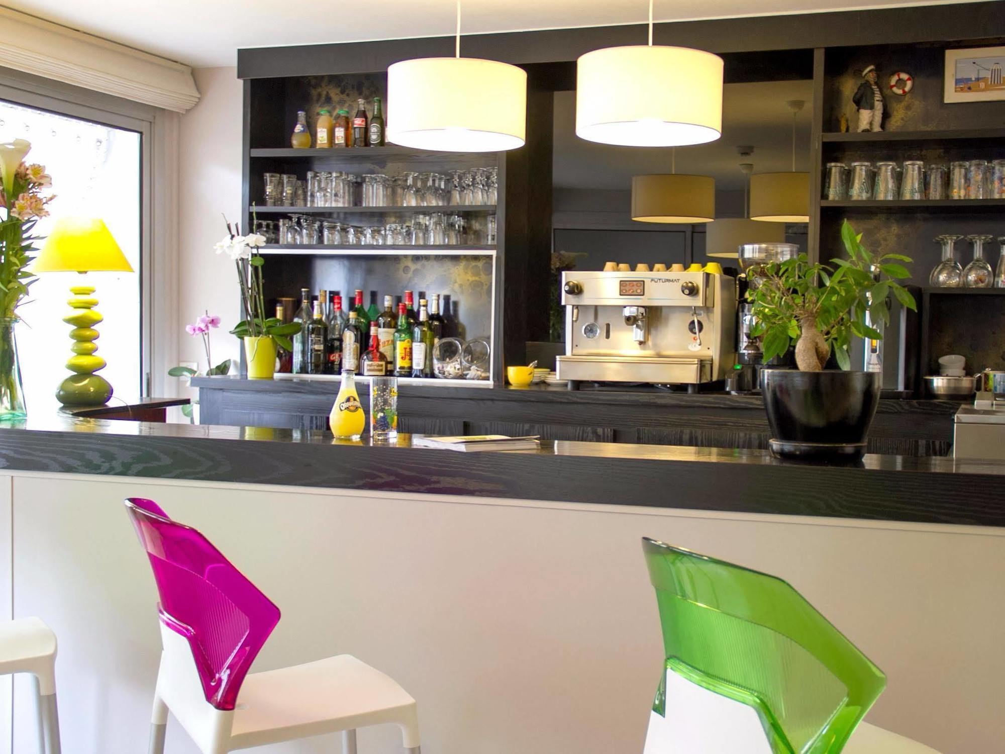 Les Hirondelles Hotell Les Sables-dʼOlonne Exteriör bild